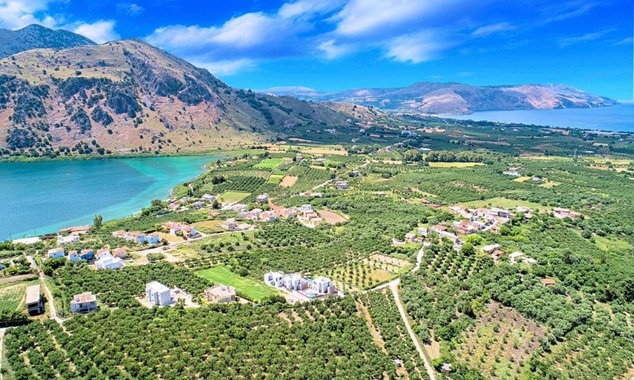 Aqua Blue Villas With Heated Pool Mathés Εξωτερικό φωτογραφία