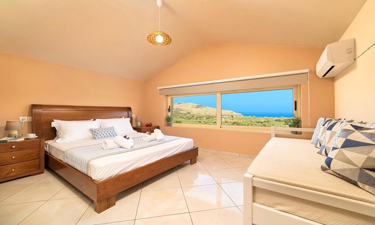 Aqua Blue Villas With Heated Pool Mathés Εξωτερικό φωτογραφία