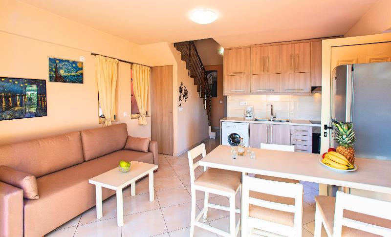 Aqua Blue Villas With Heated Pool Mathés Εξωτερικό φωτογραφία