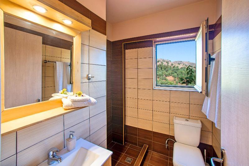 Aqua Blue Villas With Heated Pool Mathés Εξωτερικό φωτογραφία