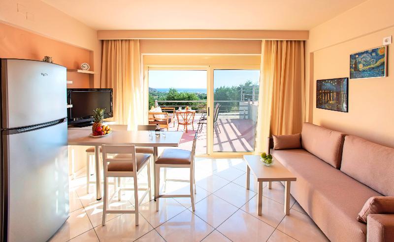 Aqua Blue Villas With Heated Pool Mathés Εξωτερικό φωτογραφία