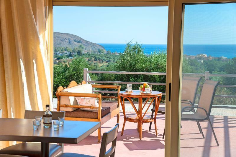Aqua Blue Villas With Heated Pool Mathés Εξωτερικό φωτογραφία